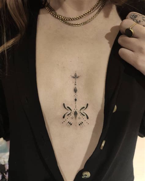 101+ Boob and Under Breast Tattoo Design Ideas 2024 [For。